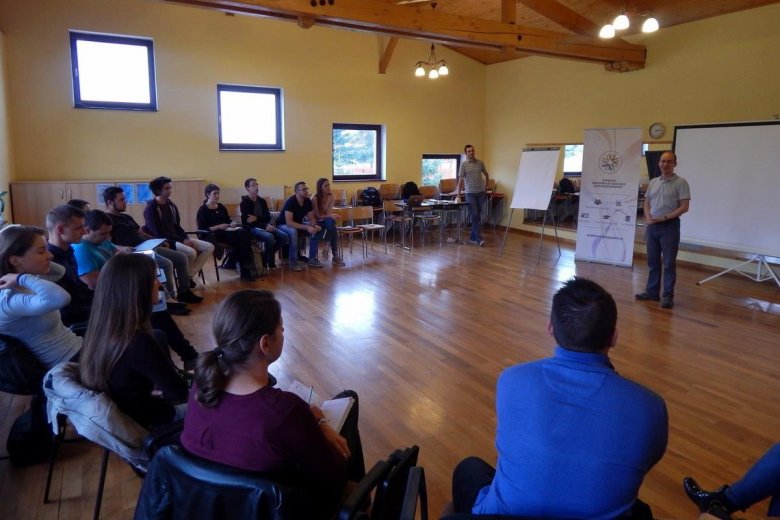 Diákkonferencia a fiatalok hazatéréséért